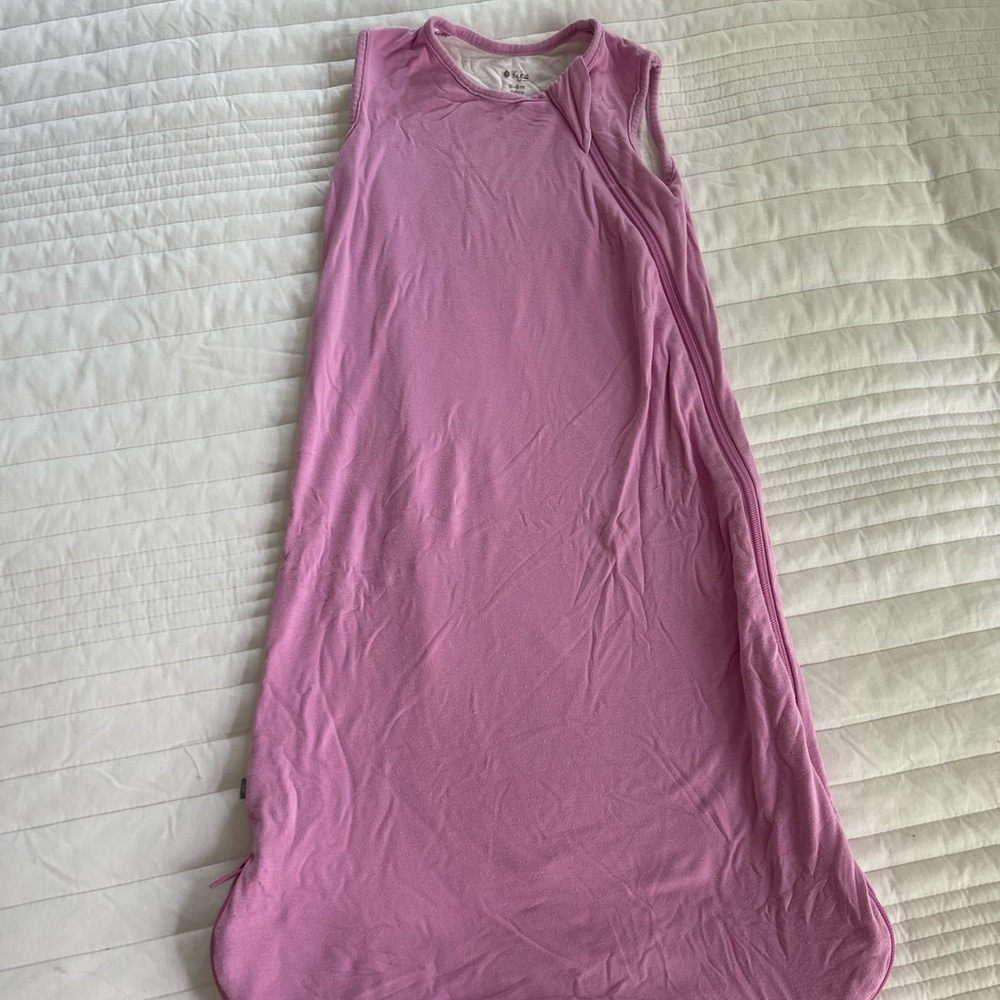 Kyte Baby RETIRED BUBBLEGUM .5 tog sleepsack